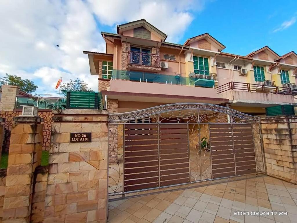 Homestay D' Sepangar Hills Kota Kinabalu Luaran gambar